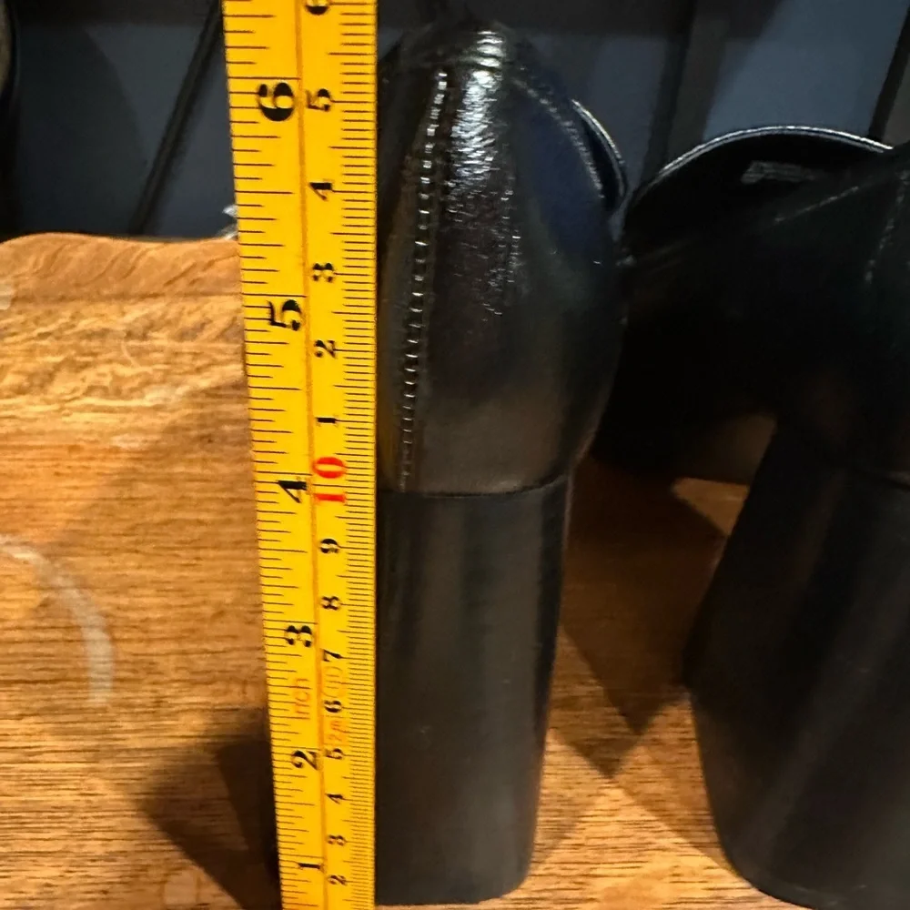 Steve Madden Black Platform Loafers